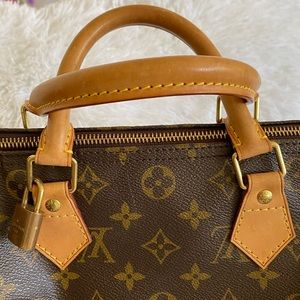 Louis Vuitton Canvas Speedy 30